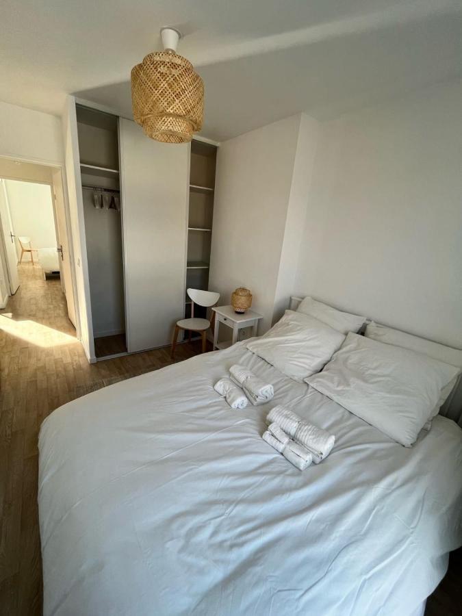 Modern And Bright Apartment Near Paris ラ・クールヌーヴ エクステリア 写真
