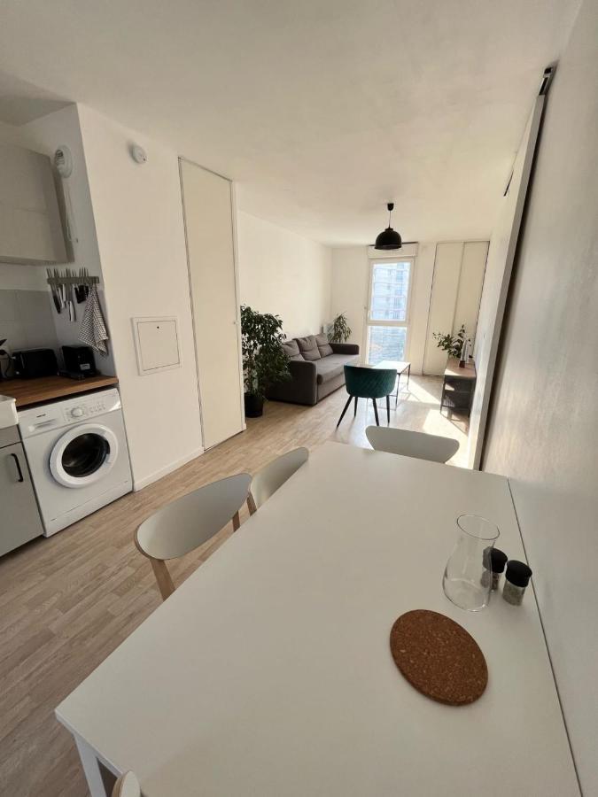 Modern And Bright Apartment Near Paris ラ・クールヌーヴ エクステリア 写真
