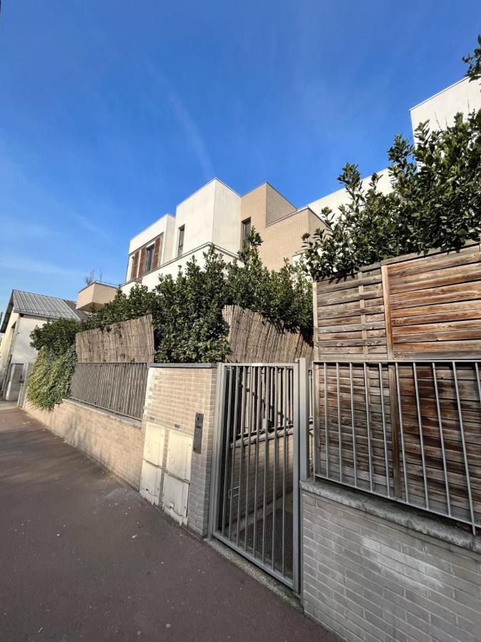 Modern And Bright Apartment Near Paris ラ・クールヌーヴ エクステリア 写真
